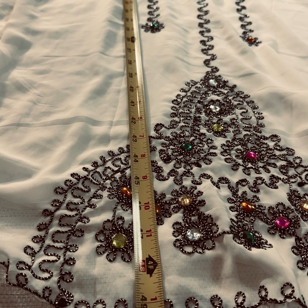 Embellished White Kaftan Dress – One Size – Beaded & Embroidered - Picture 8 of 10